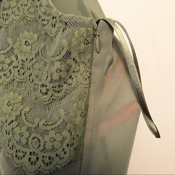 Banana Republic Green Lace Front Ruffle Top - Picture 7 of 8